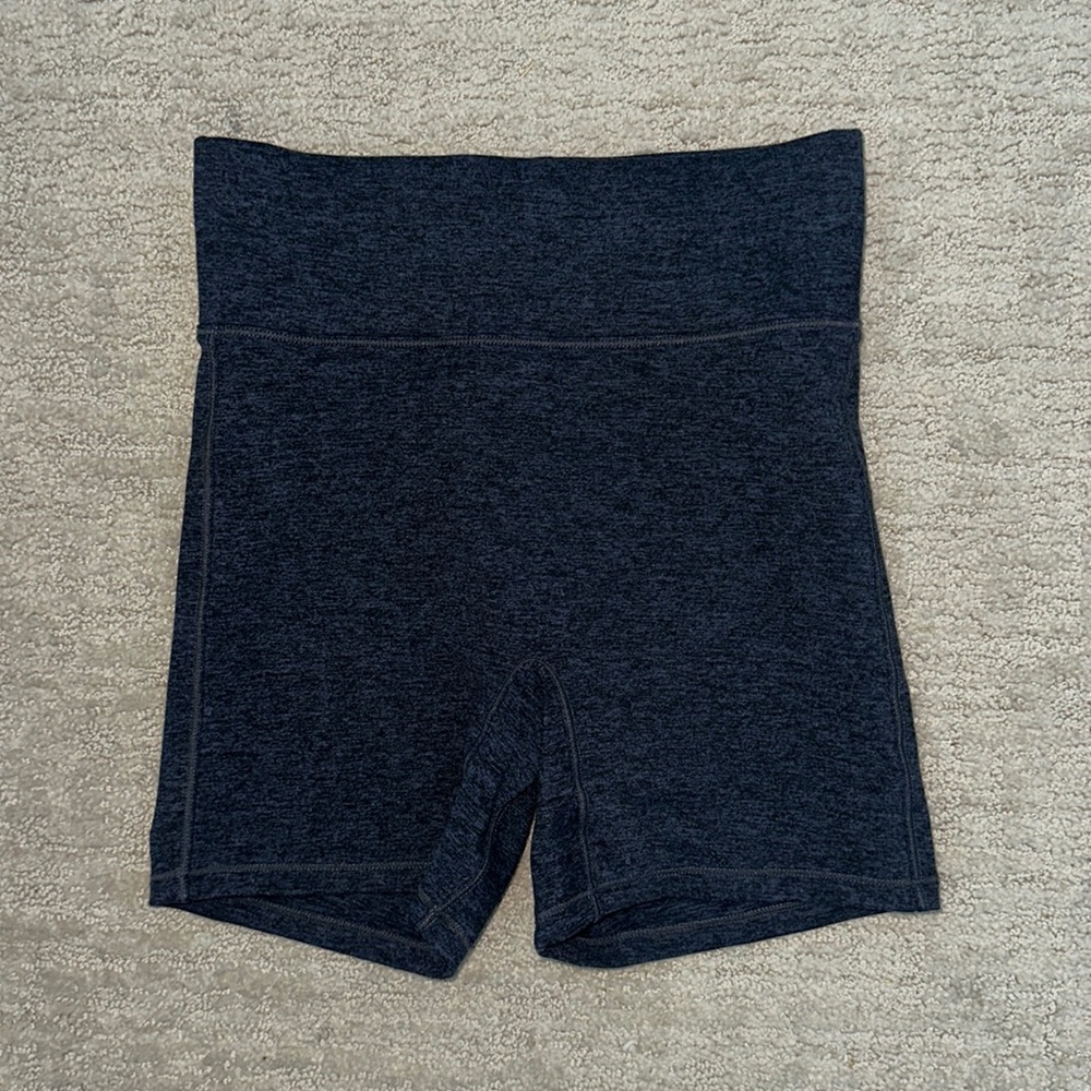 XS Highwaisted biker shorts